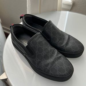 Gucci GG Supreme Slip-On ‘Black’ in 8US/7UK